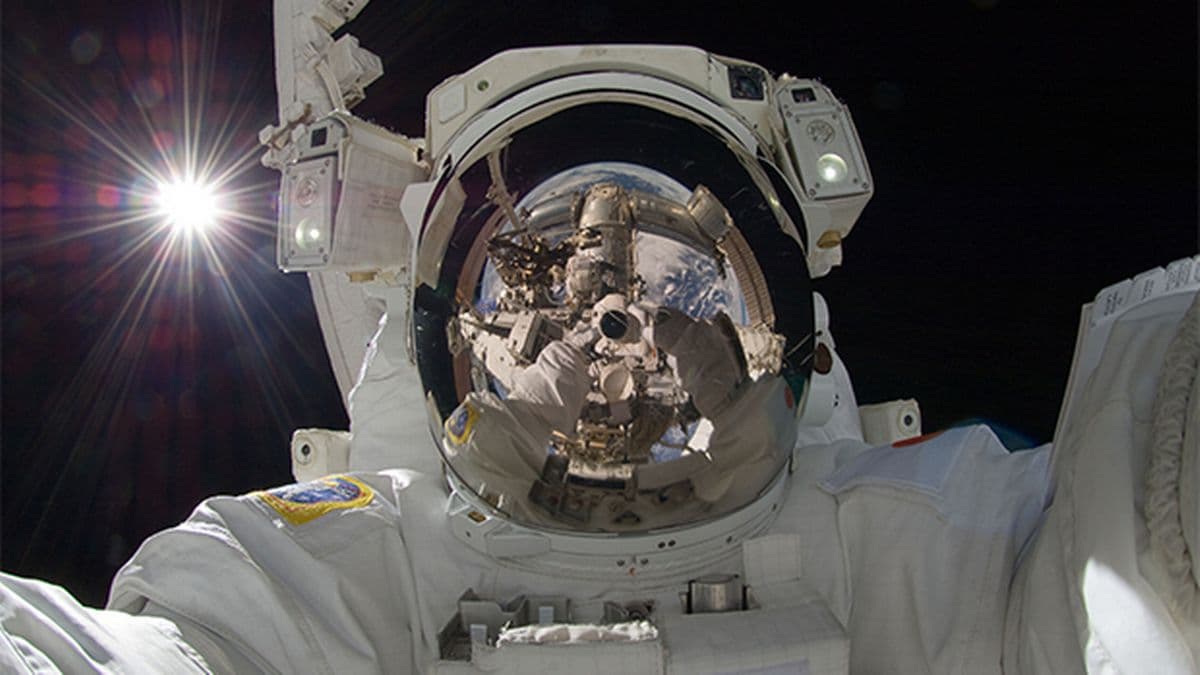 space-pictures-of-the-year-MAIN.jpg